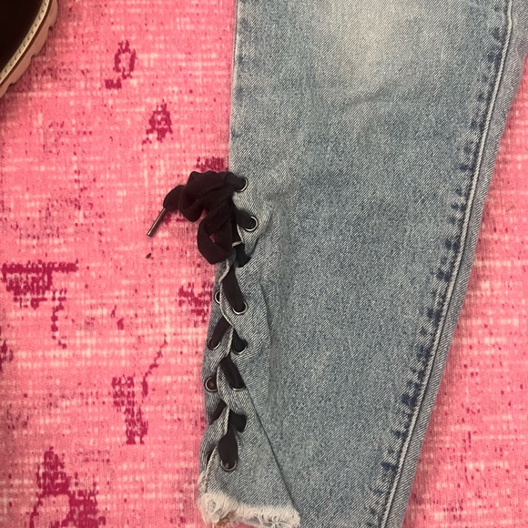 BLANKNYC lace up perfect condition jeans size 27 - Picture 2 of 3